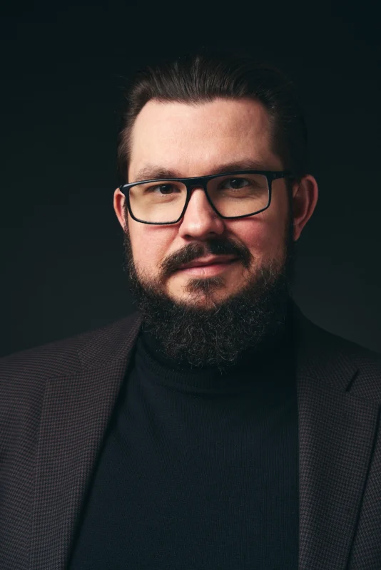 Marcin Walczak pisarz i muzyk pedagog
